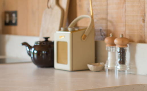 2025年农历四月十七这日子搬家是否黄道吉日？ 搬家入伙行不行？