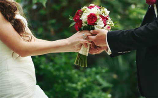 2025年农历四月初三这日子结婚算黄道吉日不？ 今日办喜事好吗