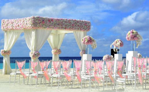 2025年农历四月初三是否是结婚吉日 办喜事有问题吗？