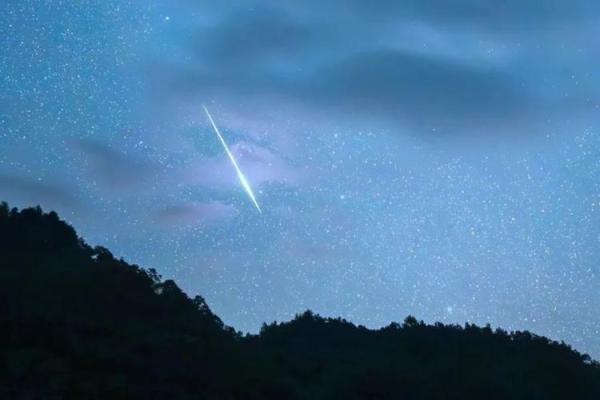 天文爱好者的节日，探索月亮与星空的奥秘