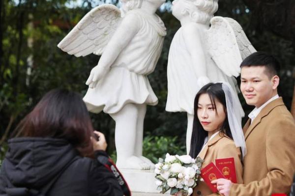 结婚证颁证吉日攻略，揭秘最旺运的吉日