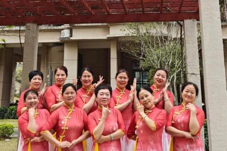 节日的文化交融：女人在不同文化中的庆祝方式
