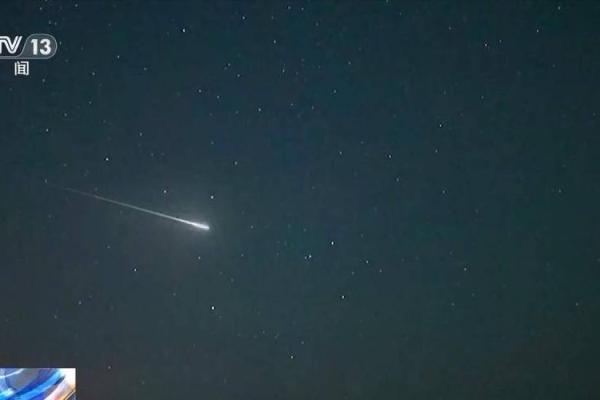 天文爱好者的节日:聚焦秋季流星雨的奇观 天文爱好者的节日:聚焦秋季流星雨的奇观