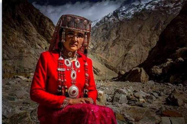 塔吉克族天文节日的神秘面纱:星辰与季节的交织 塔吉克族天文节日的神秘面纱:星辰与季节的交织