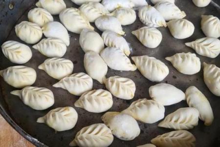 饺子与中国节日的深厚联系，如何承载着农耕传统