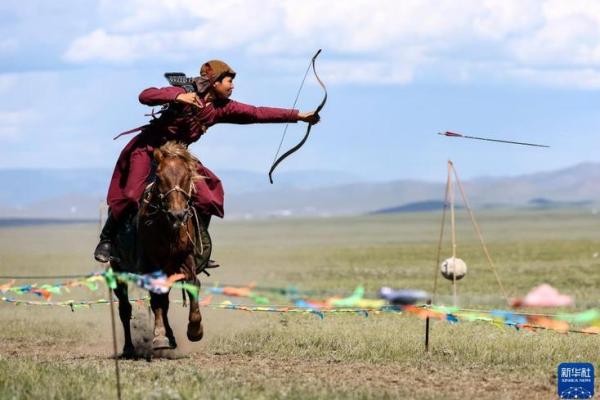 游牧文化与节庆的完美结合：蒙古族的生活方式与节日庆典